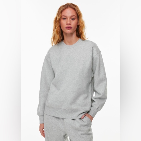 Aritzia Tops - Aritzia Sweatfleece Cozy Fleece Boyfriend Crew Sweatshirt